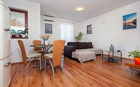 Apartment Thalassa